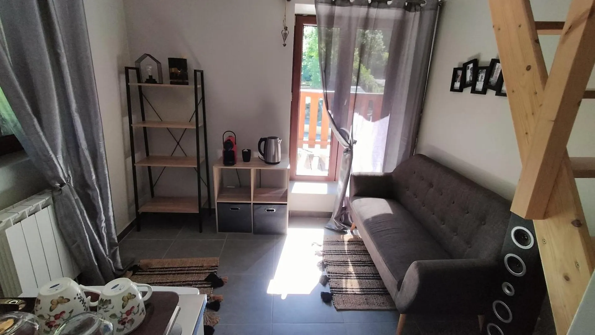 Bed & Breakfast Au Sommet Des Narcisses Bed and Breakfast Albiez-Montrond