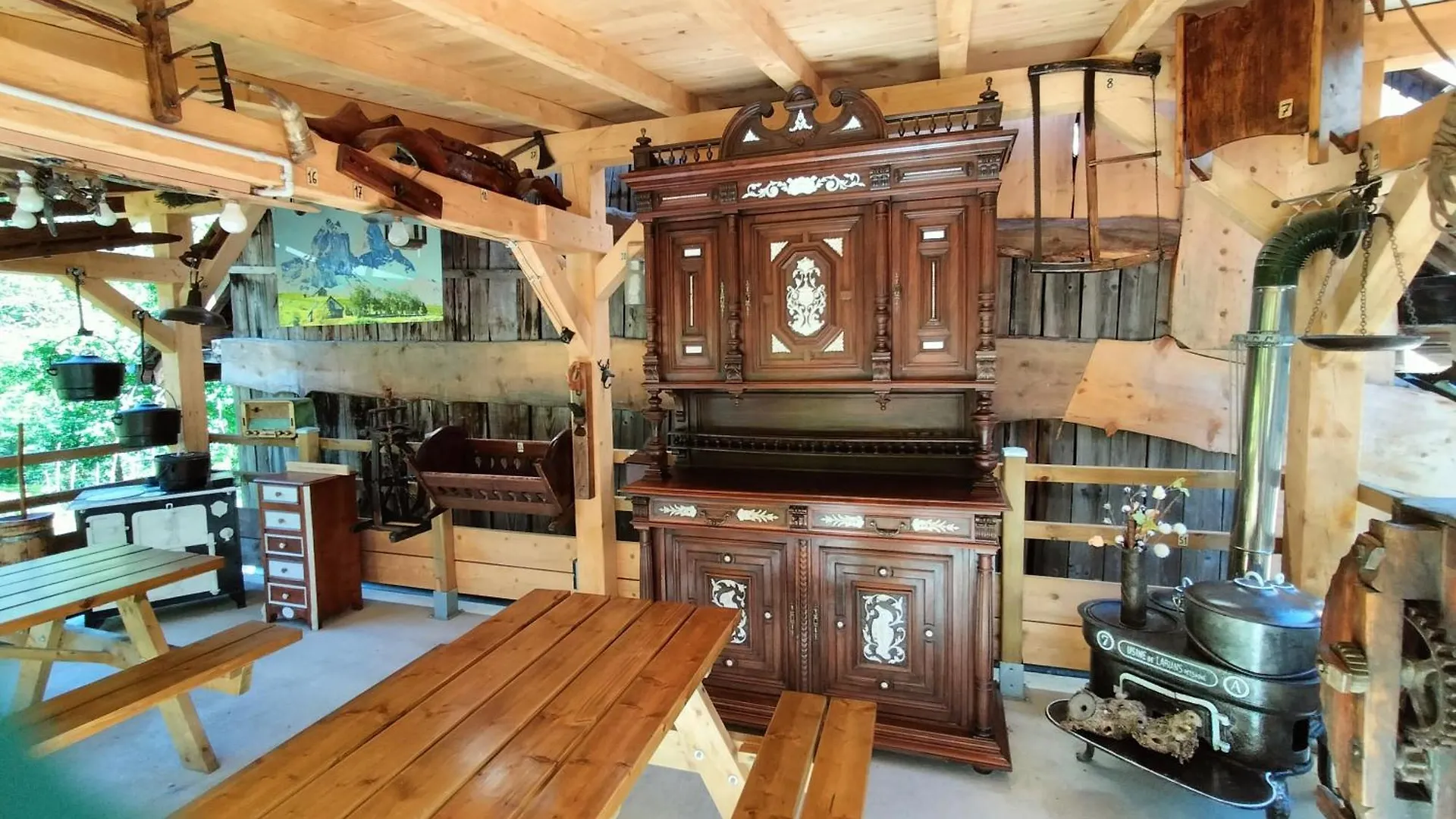 Au Sommet Des Narcisses Bed and Breakfast Albiez-Montrond 0*,  Frankrijk