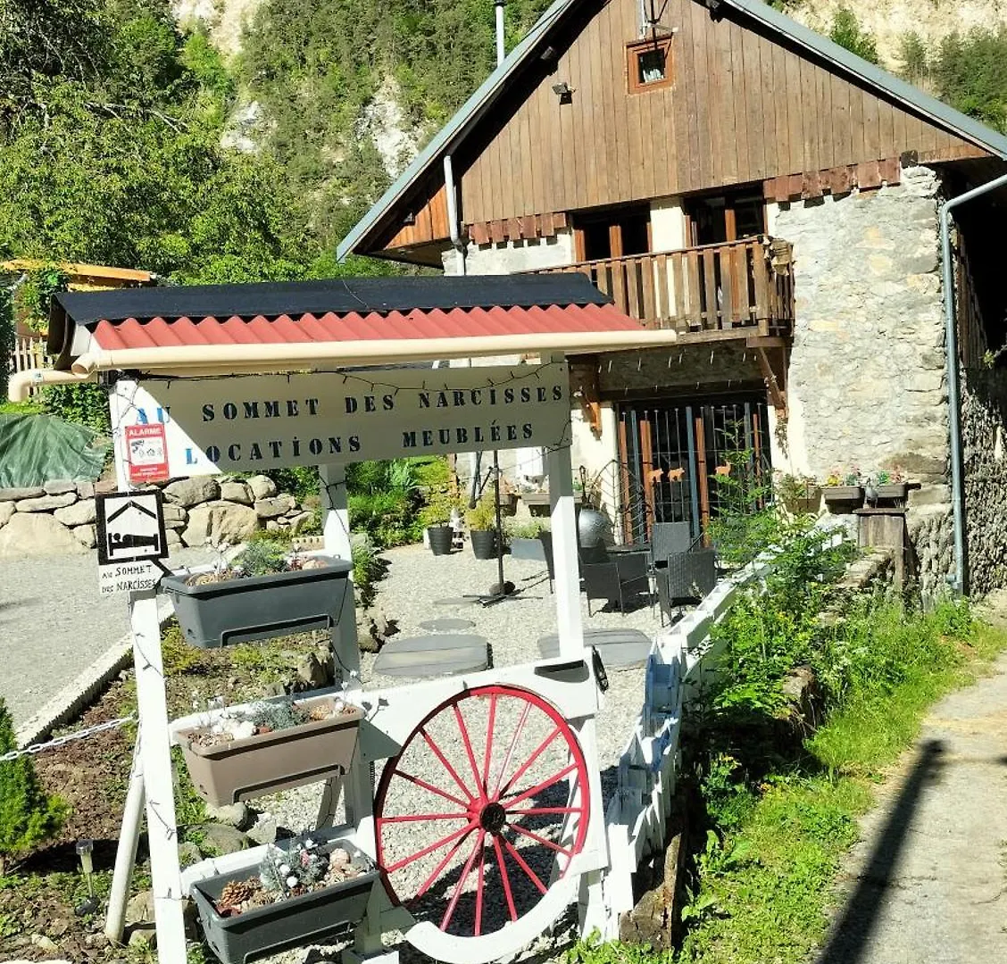 Bed & Breakfast Au Sommet Des Narcisses Bed and Breakfast Albiez-Montrond Frankrijk