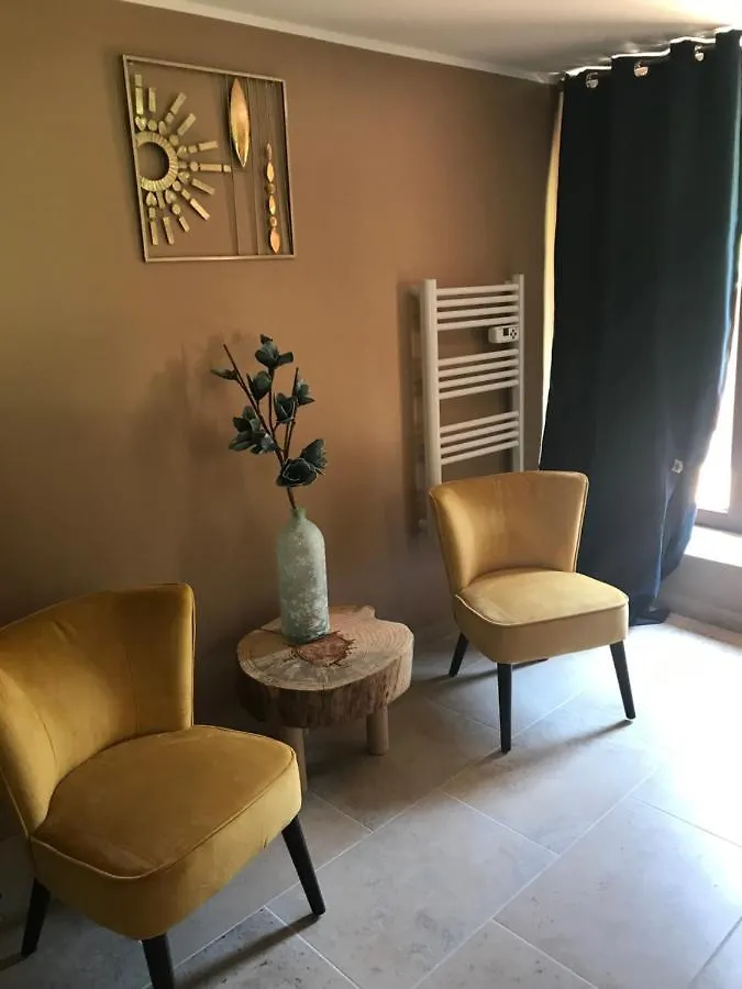 Bed & Breakfast Au Sommet Des Narcisses Bed and Breakfast Albiez-Montrond Frankrijk